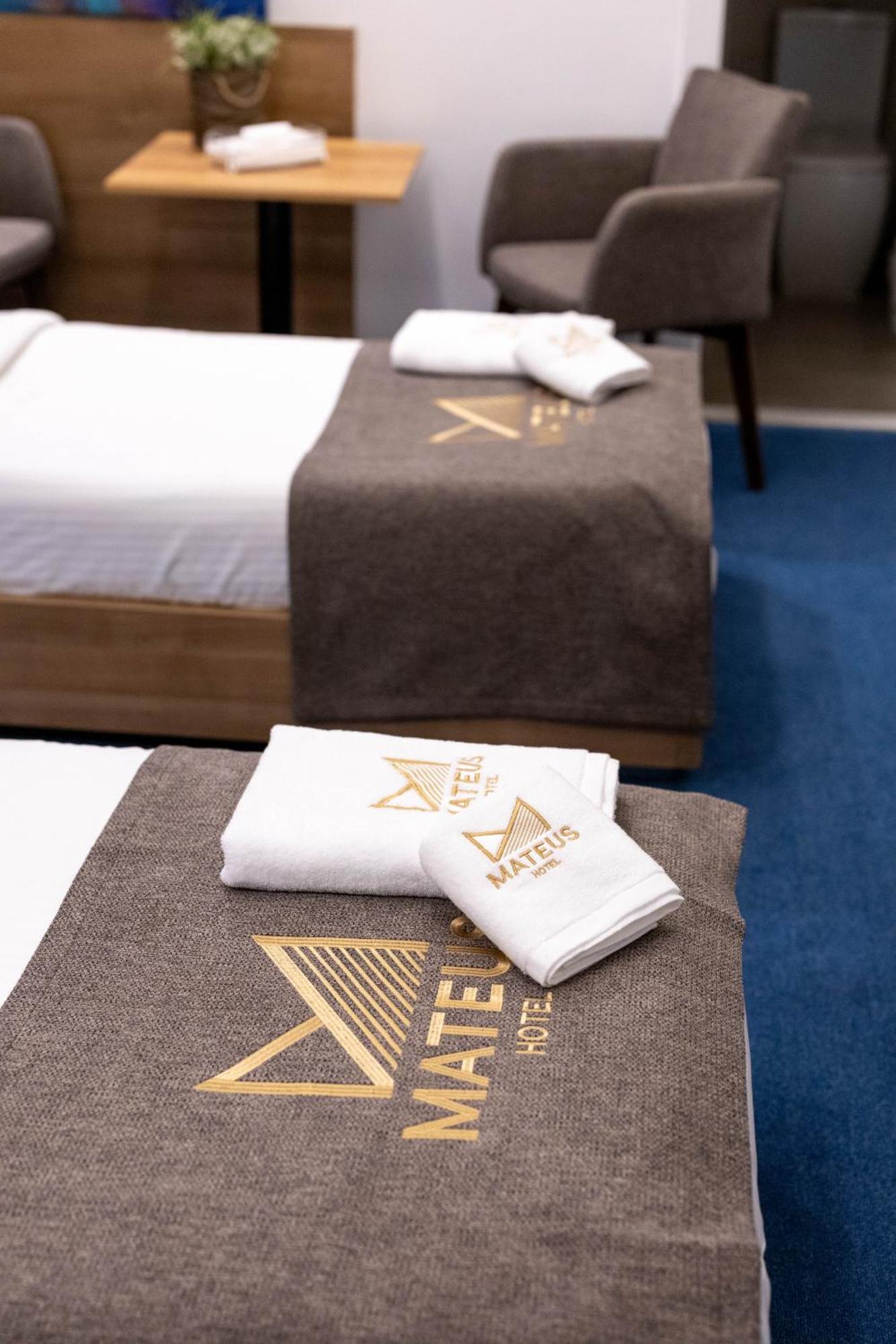 Mateus Hotel & Pool Jounieh Ngoại thất bức ảnh