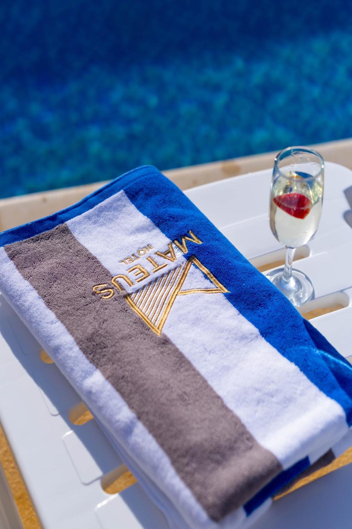Mateus Hotel & Pool Jounieh Ngoại thất bức ảnh