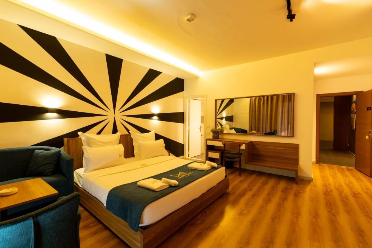 Mateus Hotel & Pool Jounieh Ngoại thất bức ảnh
