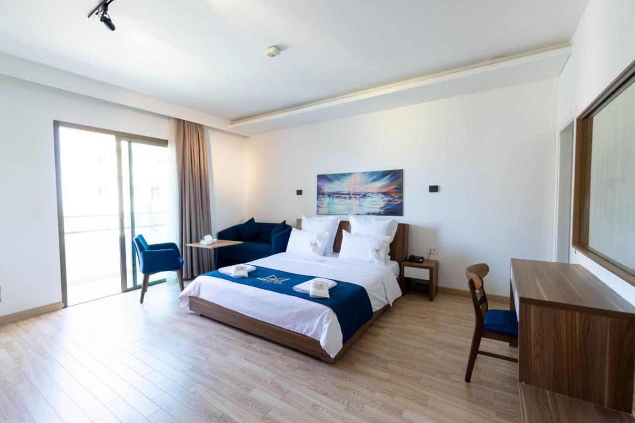 Mateus Hotel & Pool Jounieh Ngoại thất bức ảnh