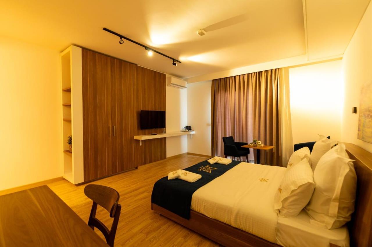 Mateus Hotel & Pool Jounieh Ngoại thất bức ảnh