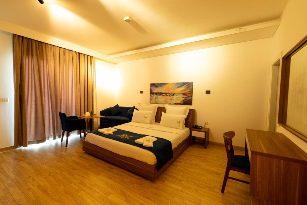 Mateus Hotel & Pool Jounieh Ngoại thất bức ảnh