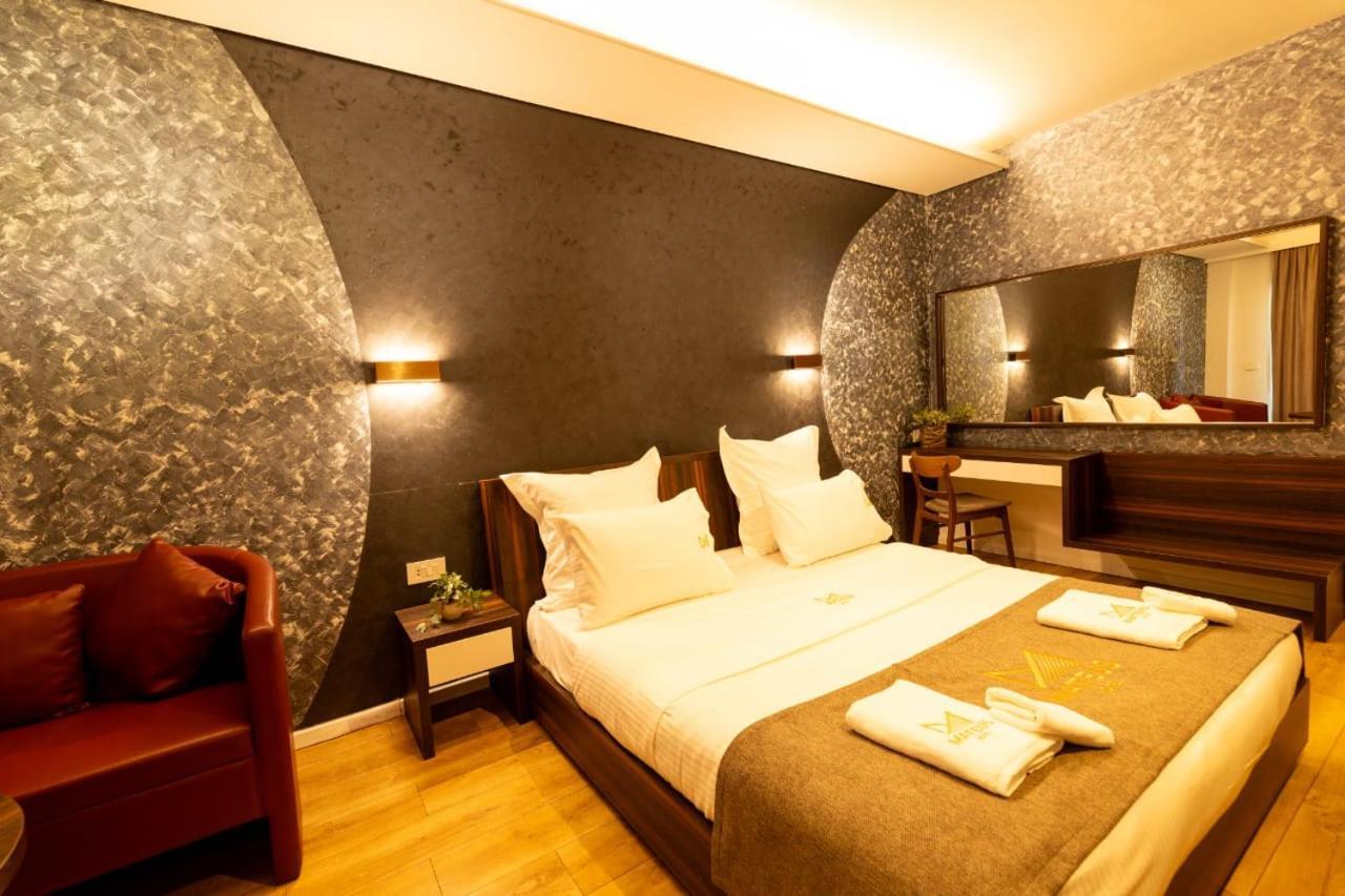 Mateus Hotel & Pool Jounieh Ngoại thất bức ảnh