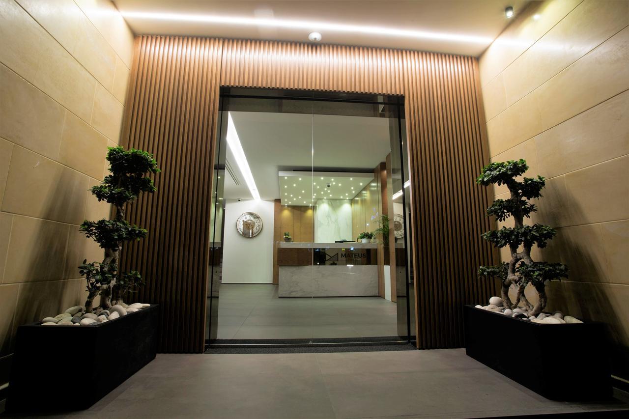 Mateus Hotel & Pool Jounieh Ngoại thất bức ảnh